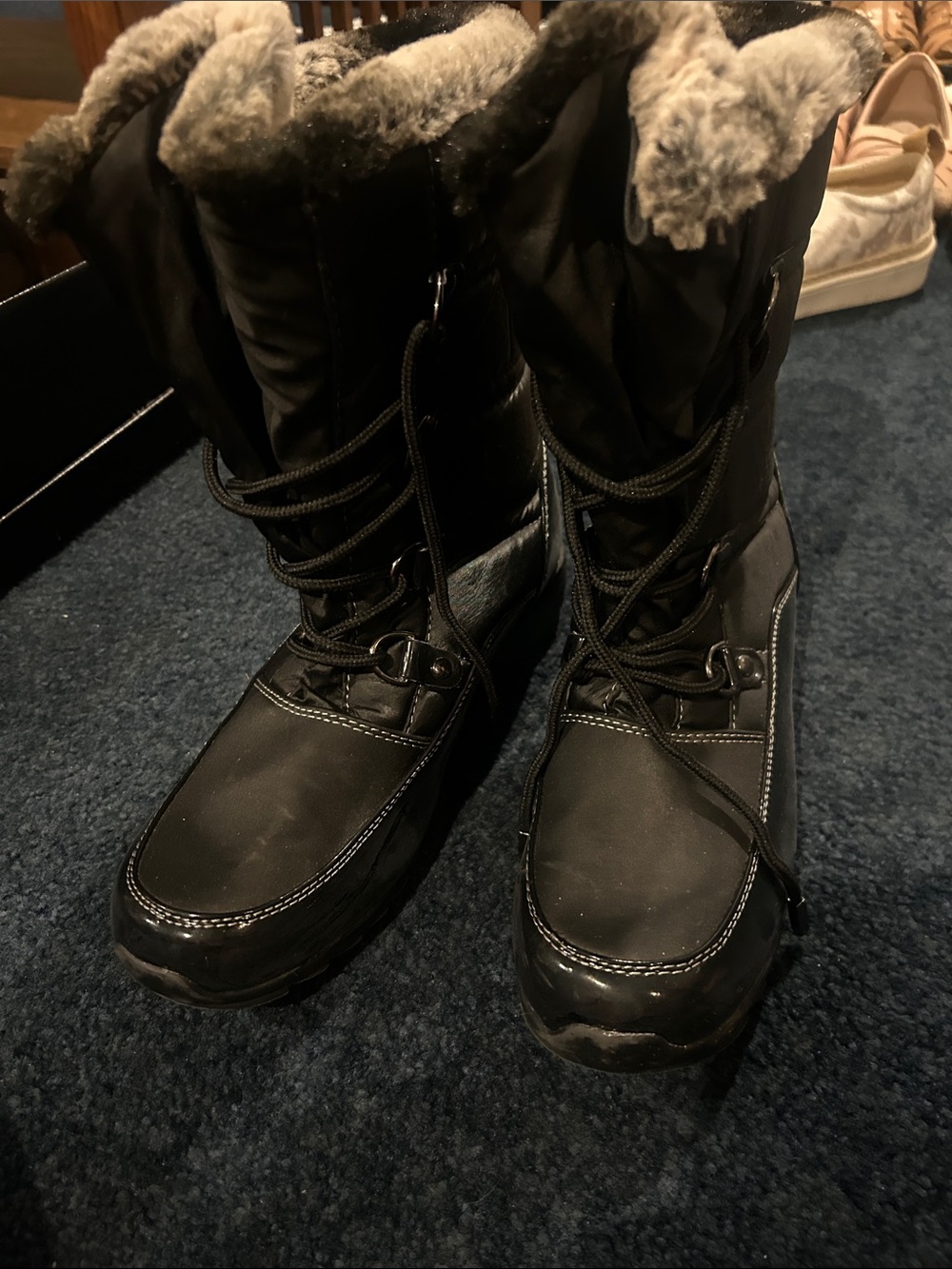 Women’s Weatherproof Black Lace-Up Men's Winter Snow Boots with Faux Fur Cuff